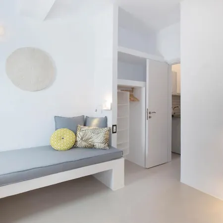 Kouros Village Szálloda 3*