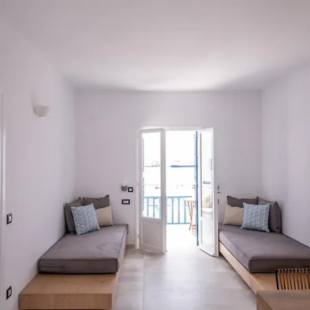 Kouros Village Hotel 3*