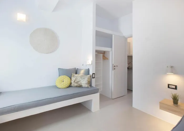 Kouros Village Hotel 3*