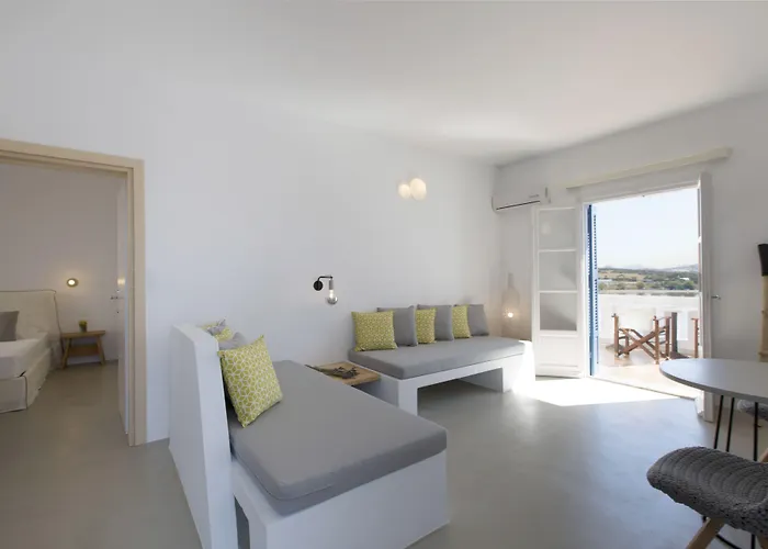 Kouros Village Hotel 3*