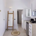 Otel Kouros Village