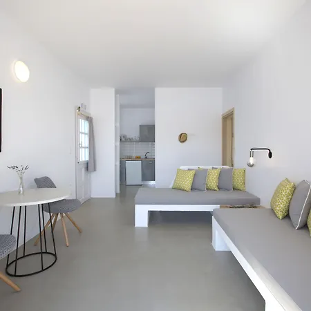 Kouros Village Otel 3*