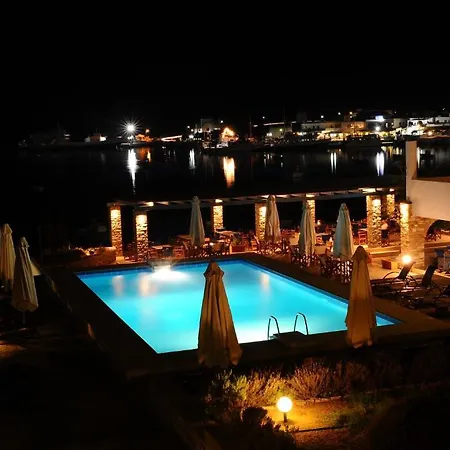 ホテル Kouros Village Antiparos Town