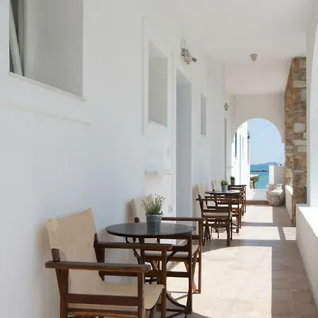 Otel Kouros Village 3*