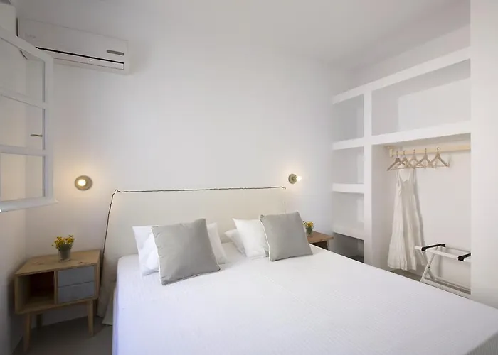 Kouros Village Ξενοδοχείο 3*