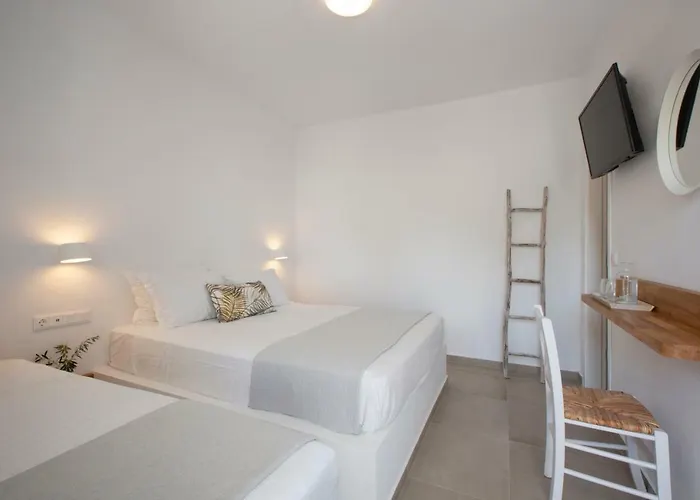 Kouros Village Hotel